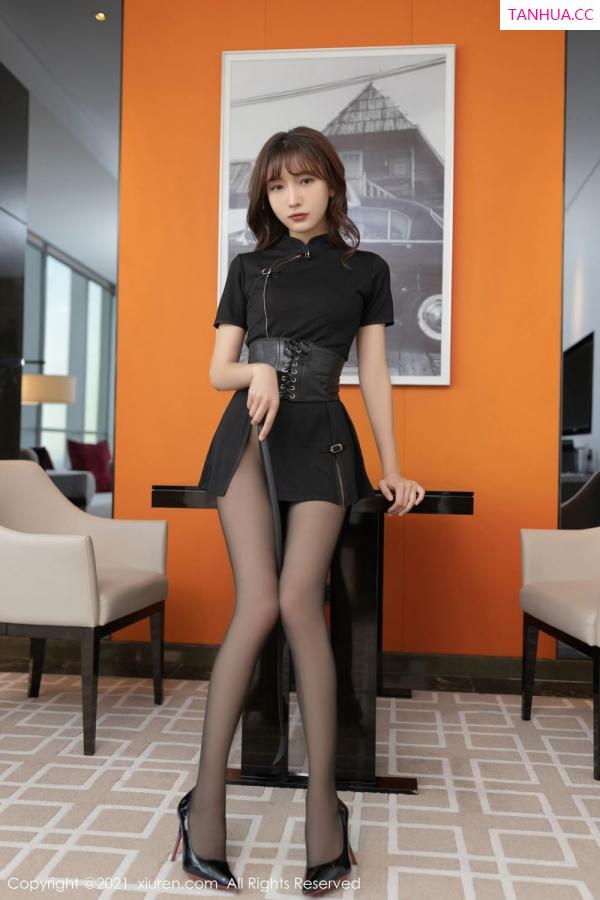 陆萱萱  [XiuRen]高清写真图 2021.11.25 No.4268 陆萱萱第5张图片
